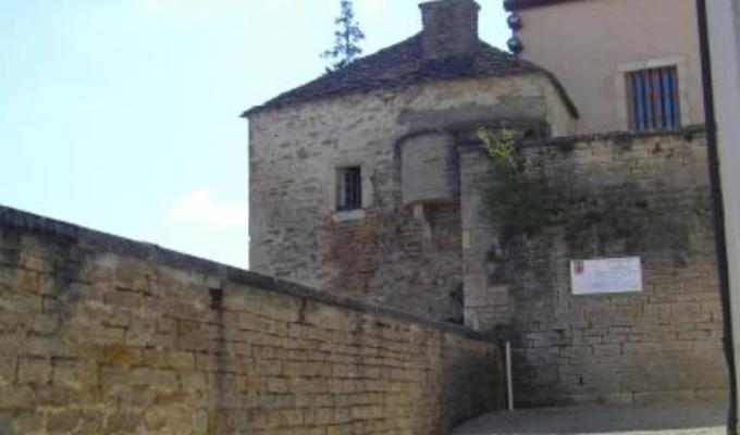 Le Puits Fortifie Salives Exterior foto